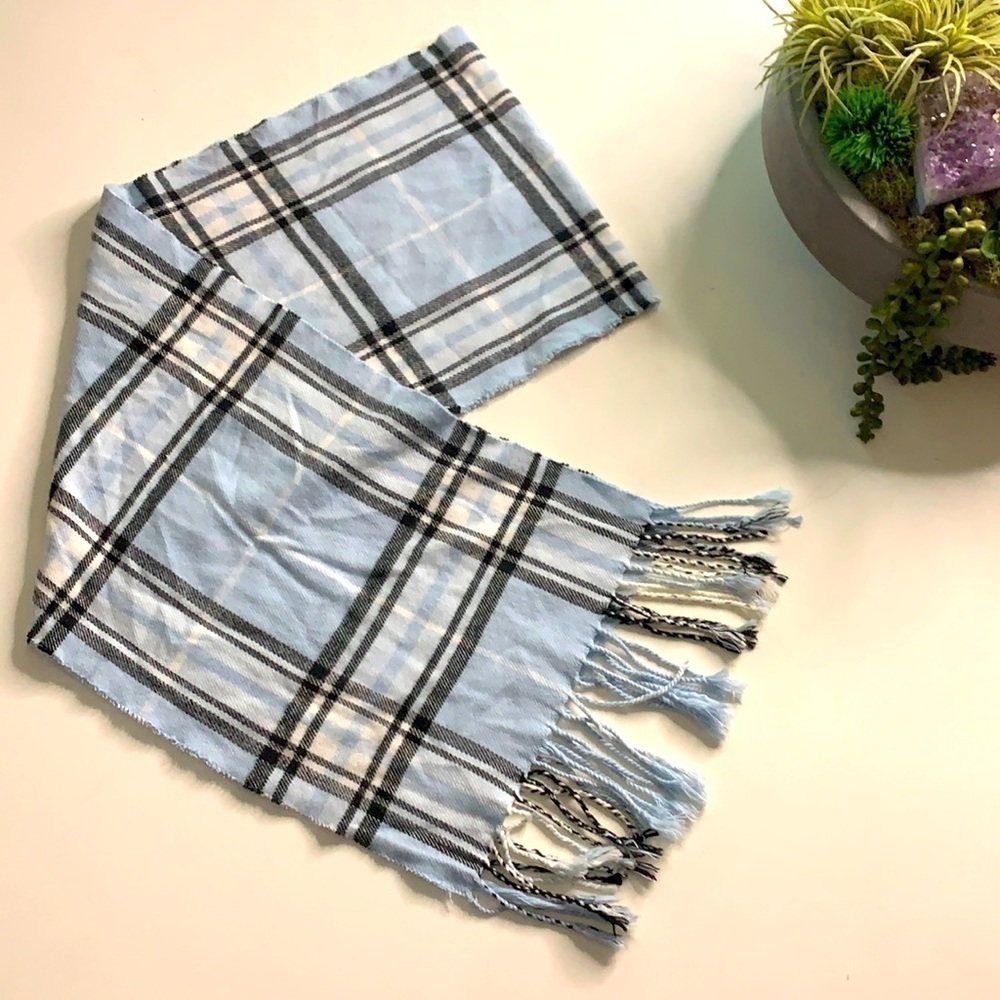 Croft & Barrow sky blue plaid fleece scarf unisex winter accessory
